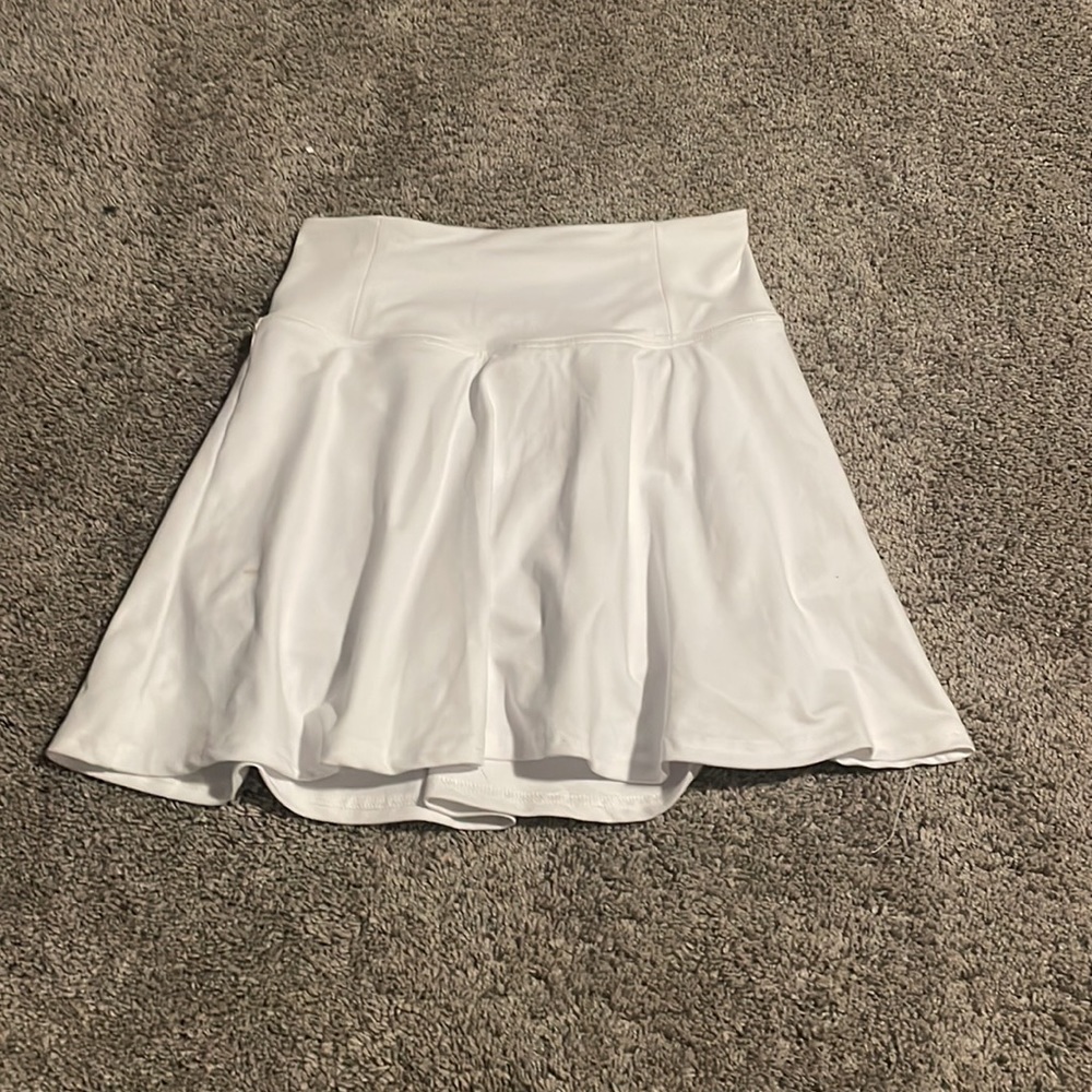 NWT Kohls white tennis skirt